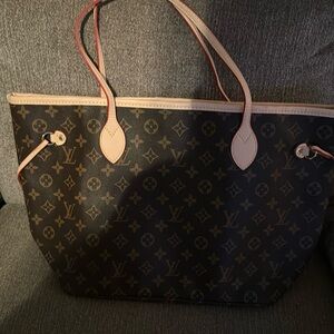 LV purse